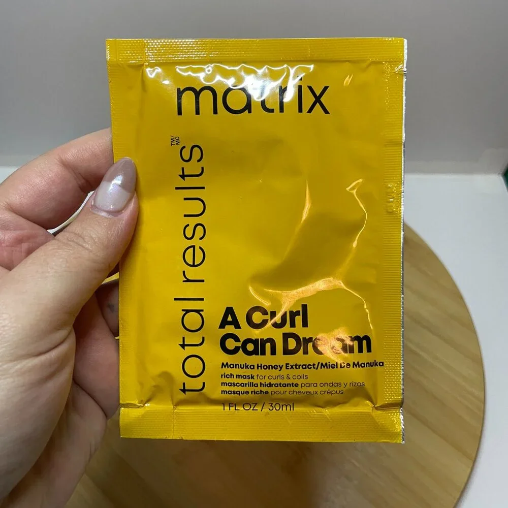 Matrix Total Results A Curl Can Dream Manuka Honey Rich Mask 1 oz 30 mL Samples